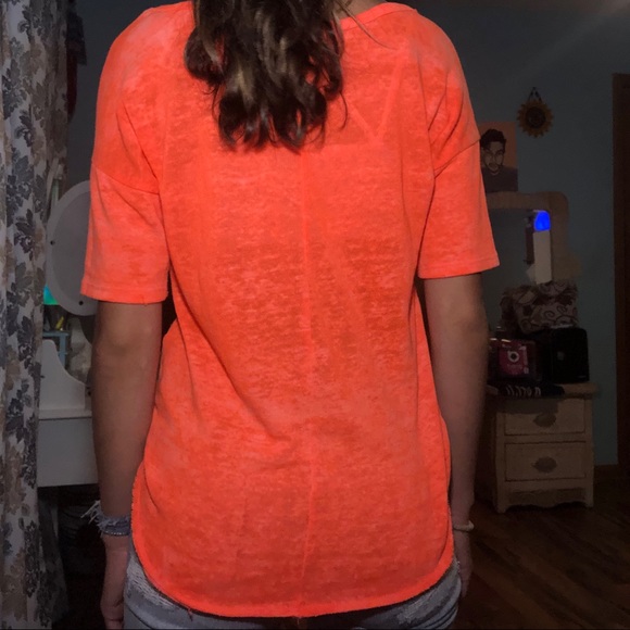 Hollister Neon Orange Top - Picture 3 of 10